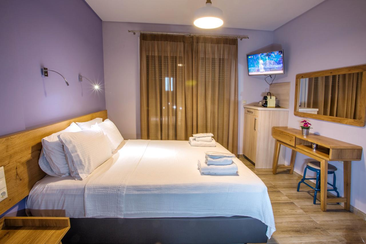 Isalos Suites Néa Péramos Esterno foto