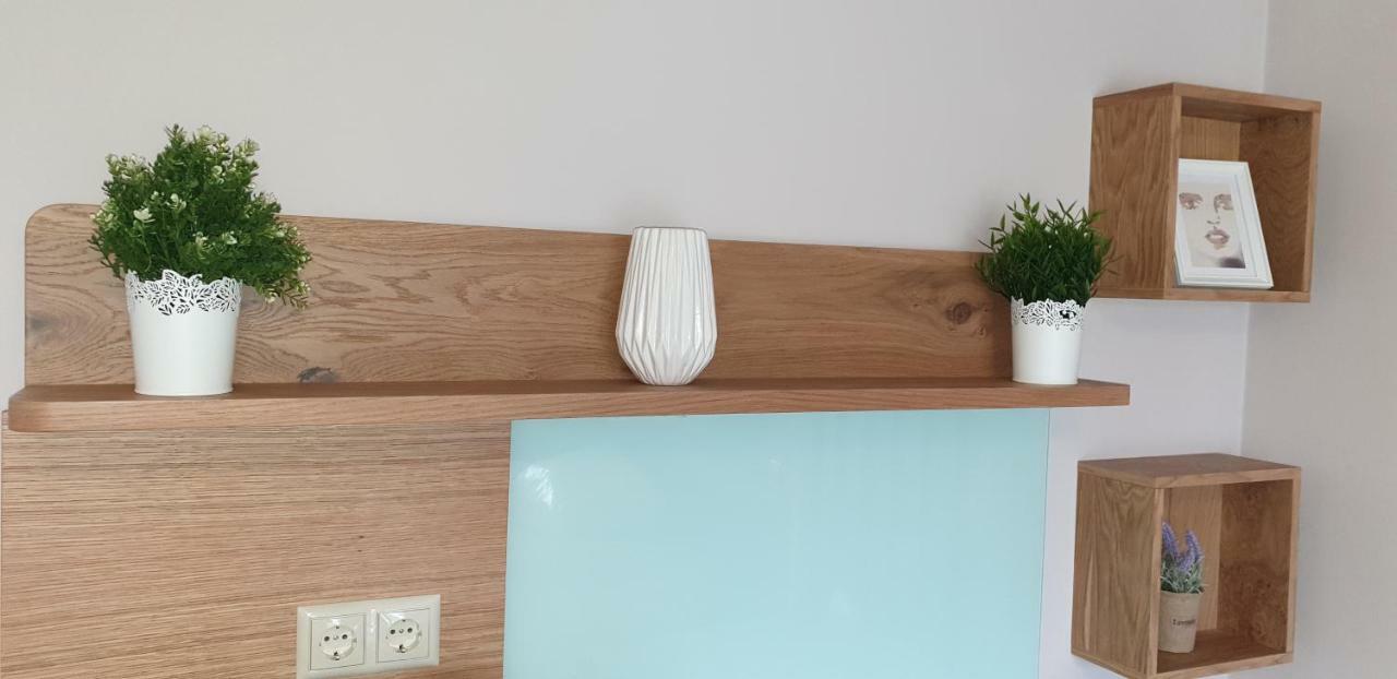 Isalos Suites Néa Péramos Esterno foto